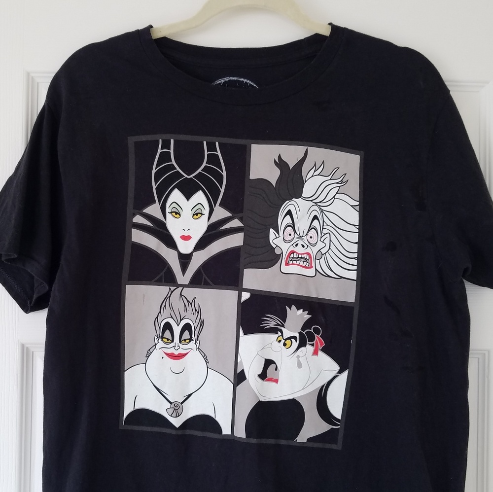 2 for $10 Mens Large Black Disney Villan Tee